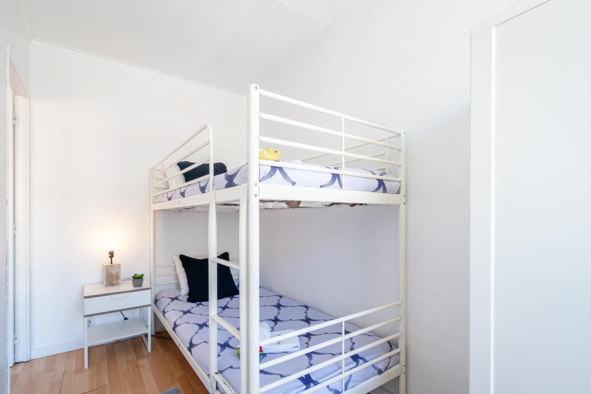Host Wise - Large Flat W Terrace - Ace Location At Aliados Daire Porto Dış mekan fotoğraf