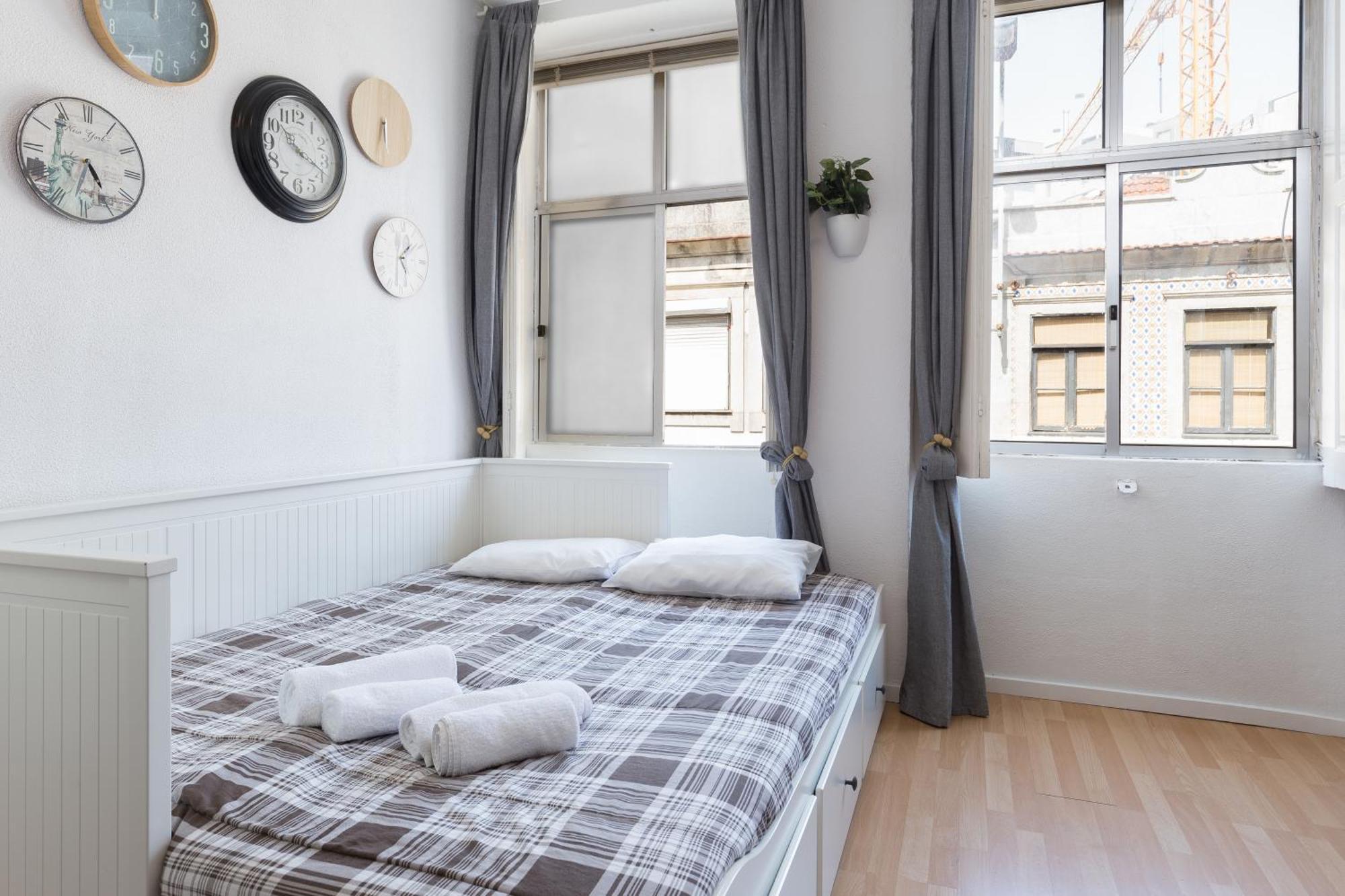 Host Wise - Large Flat W Terrace - Ace Location At Aliados Daire Porto Dış mekan fotoğraf