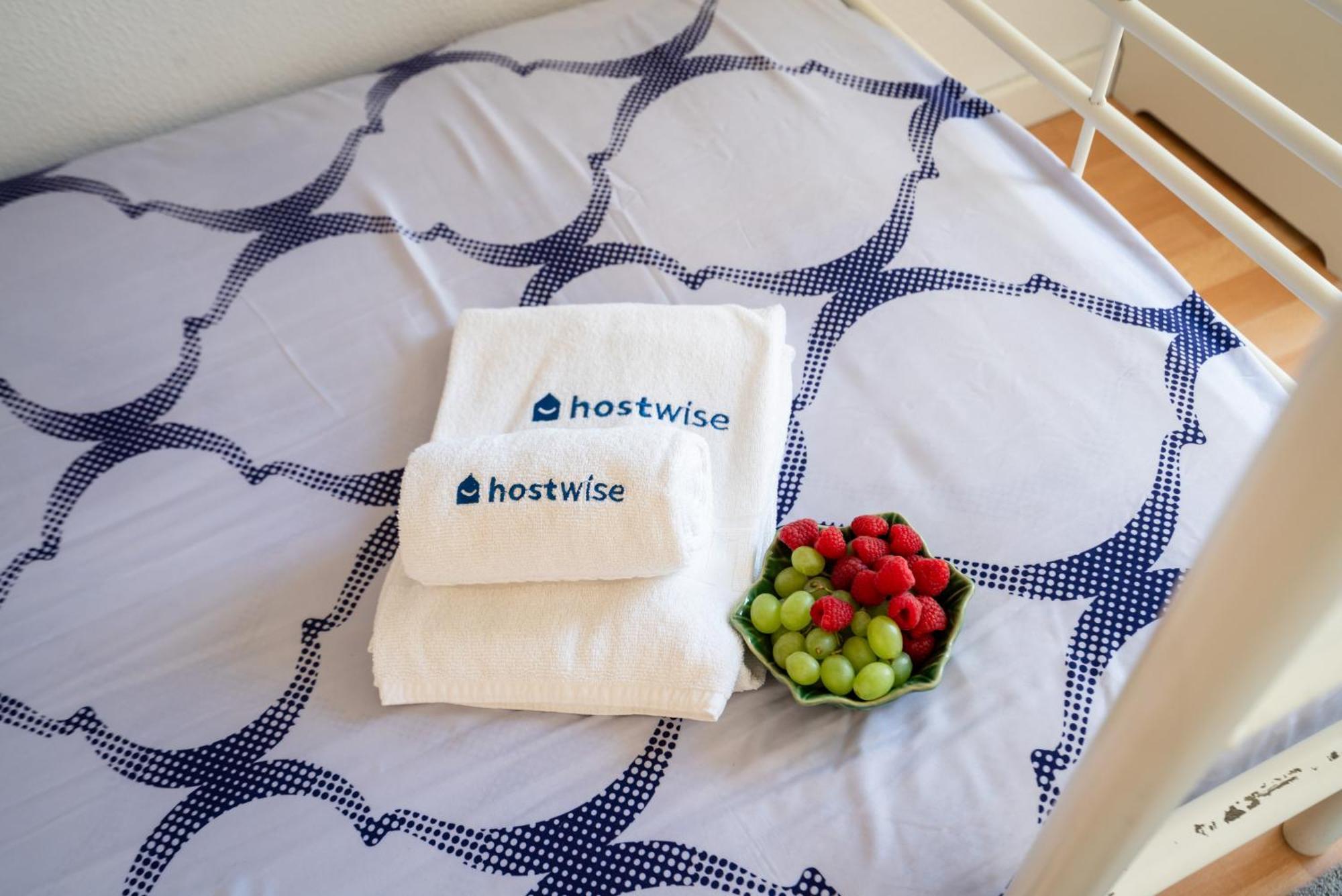 Host Wise - Large Flat W Terrace - Ace Location At Aliados Daire Porto Oda fotoğraf