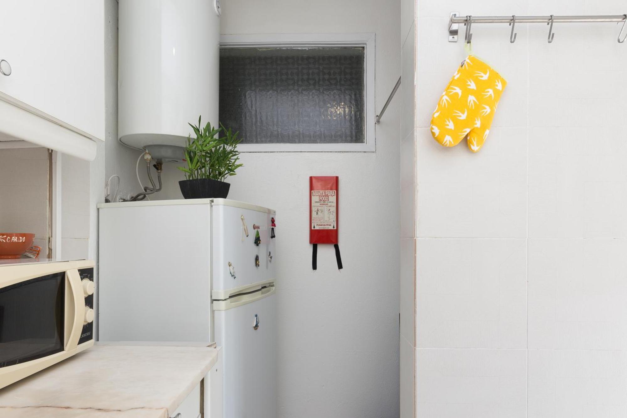 Host Wise - Large Flat W Terrace - Ace Location At Aliados Daire Porto Oda fotoğraf