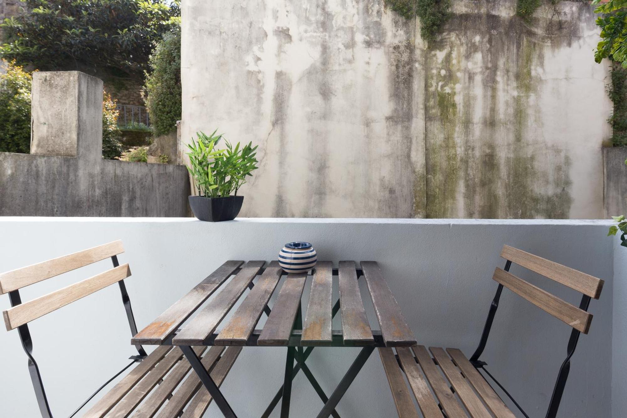 Host Wise - Large Flat W Terrace - Ace Location At Aliados Daire Porto Oda fotoğraf